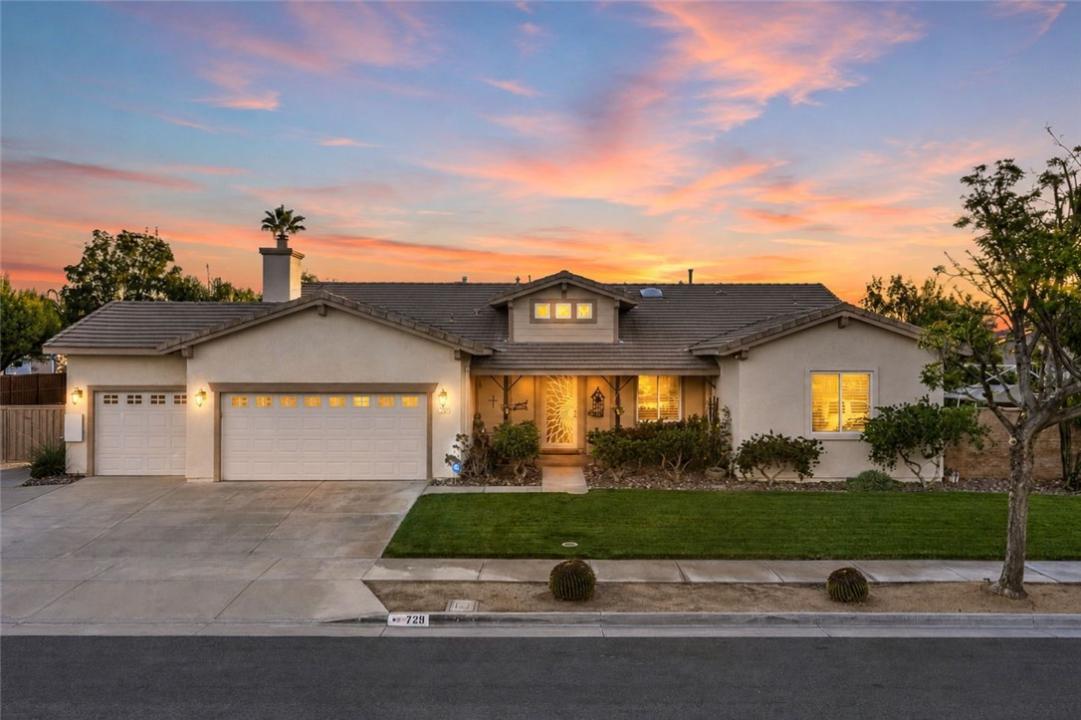 729 Smith, Hemet, California 92544, Stati Uniti