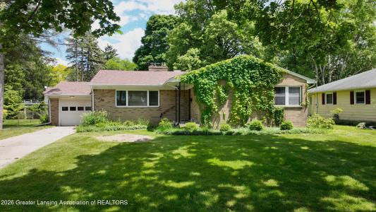 230 Kenberry Drive, East Lansing, Michigan 48823, États-Unis