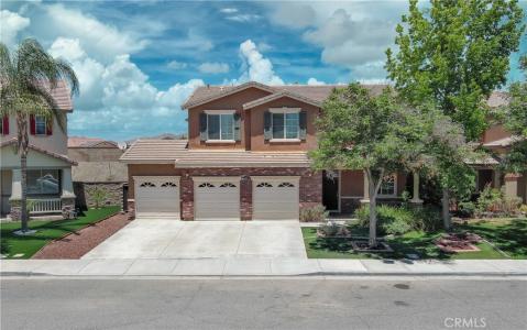 41005 Crimson Pillar Lane, Lake Elsinore, California 92532, USA
