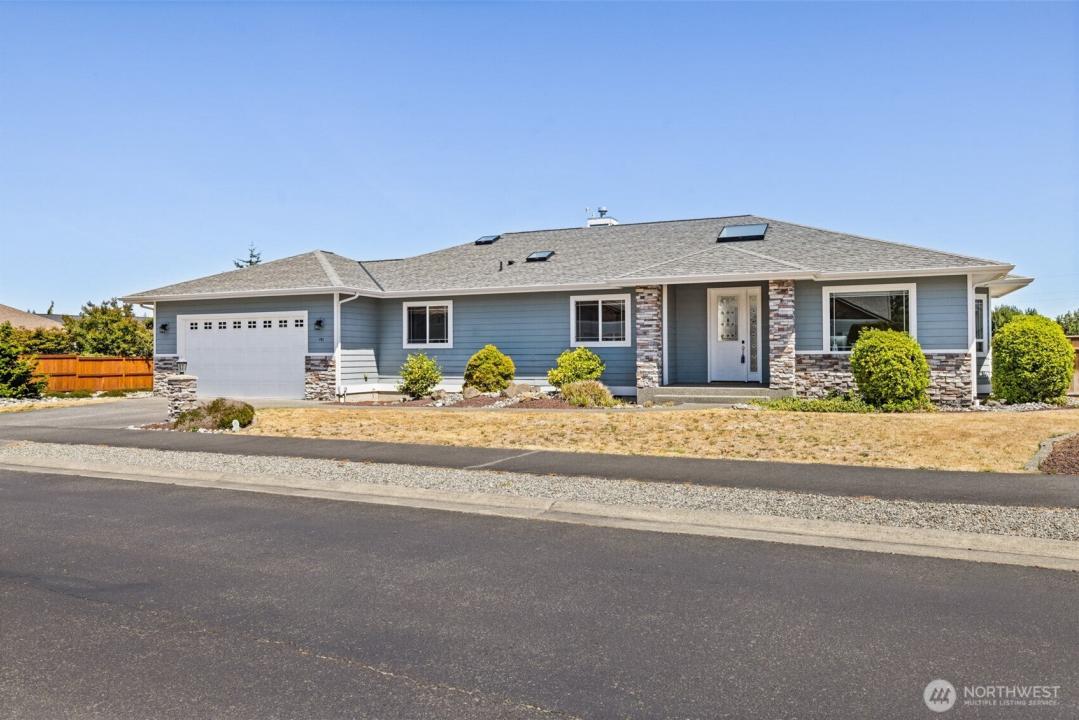 191 Choice Loop, Sequim, Washington 98382, USA