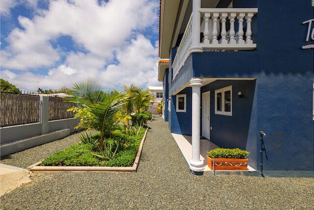 Tiki Blou Apartment - Ground Floor Unit 2, Montana Rey, Willemstad East, Curazao