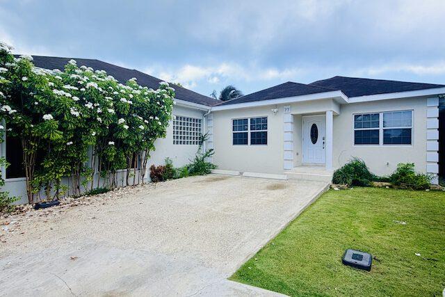 IMMACULATE 3 BEDROOM - SMITH ROAD VILLA'S, George Town, Grand Cayman, جزر كايمان