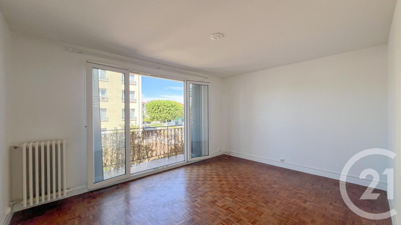 Le Perreux Sur Marne, Île-de-France 94170, France