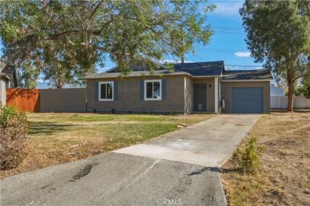 3189 Alameda Court, San Bernardino, 加州 92404, 美國