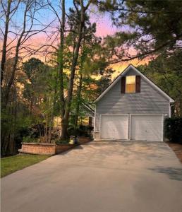 2072 Amberly Crossing Lane, Dacula, Georgia 30019, USA