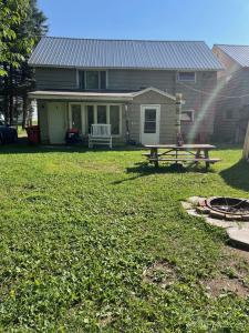 107 N Tamarack Street, Gwinn, ميشيغان 49841, الولايات المتحدة