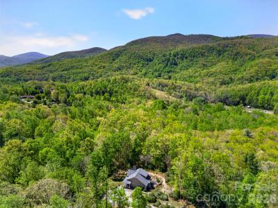 38 Pine Hill Road, Fairview, Caroline Du Nord 28730, États-Unis