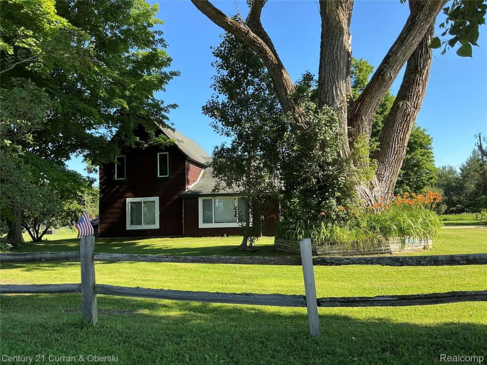 2048 County Road 612, Grayling, Michigan 49738, USA