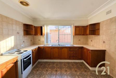75 Earl Street, Canley Heights, NSW 2166, Australia