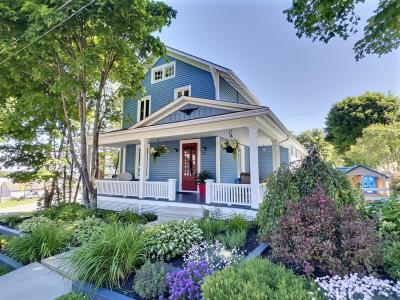23 Rue Lévis, Rivière-du-Loup, Québec G5R 2R2, Canada