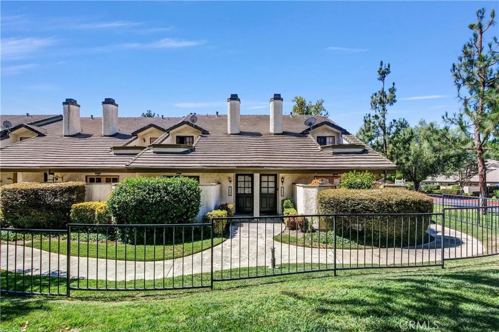 960 W Arrow , E, Upland, Californie 91786, États-Unis