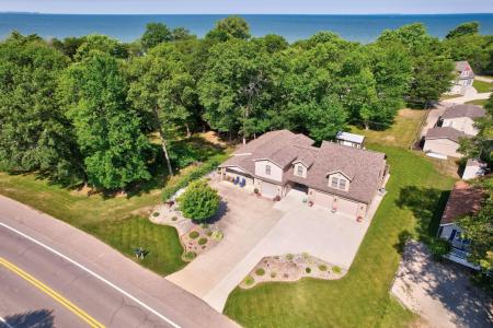 5852 Port Austin, Caseville, Michigan 48725, USA