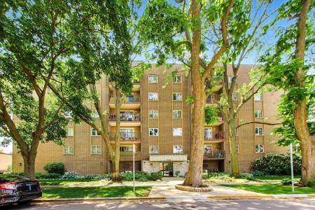 1365 Ashland Ave, Des Plaines, Illinois 60016, Estados Unidos