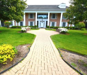 112 Carriage Way Drive , 204A, Burr Ridge, Illinois 60527, USA