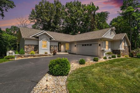 8049 W Applewood Drive, La Porte, Indiana 46350, USA