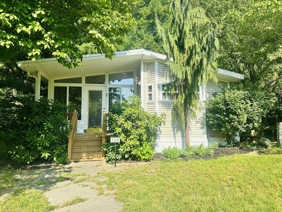 6473 Blue Star Highway , 109, Saugatuck, Michigan 49453, USA