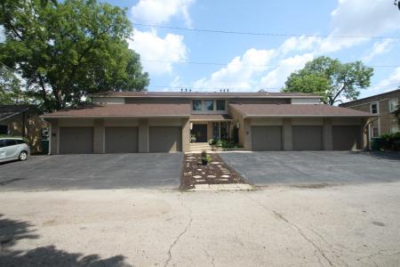 967 Indian Ter #6, Rockford, Illinois 61103, USA