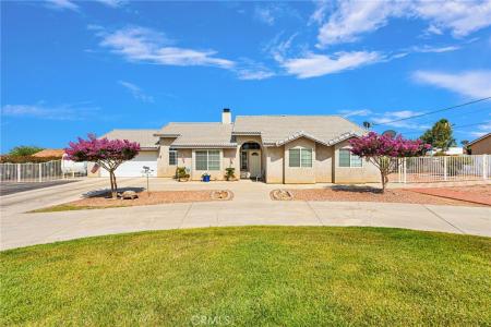 8591 9th Avenue, Hesperia, Kalifornia 92345, USA