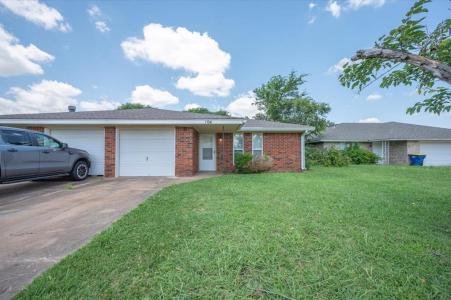 702 E Redbud Court, Stillwater, Oklahoma 74075, USA