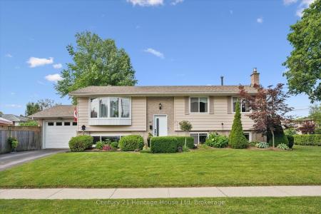 44 INVERNESS DRIVE, Guelph, אונטריו N1E 6K3, קנדה 