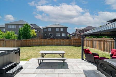 6 TIMBER DRIVE, Cavan Monaghan, Ontario L0A 1G0, Canada