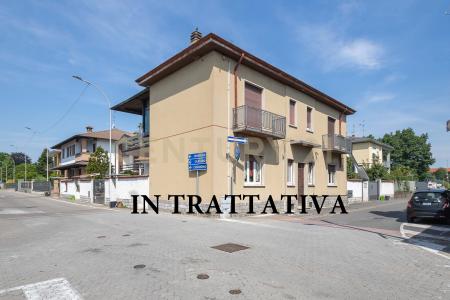 Via Umberto I, Casorezzo, Lombardia 20010, Italy