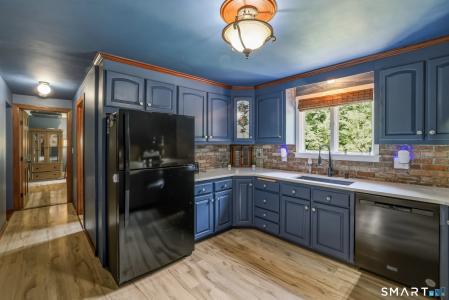 28 Intervale Road, Burlington, Connecticut 06010, USA