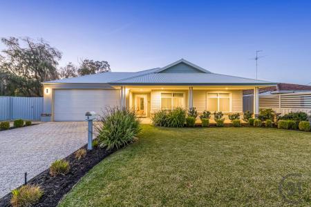 4 Nerine Street, Falcon, WA 6210, Australia