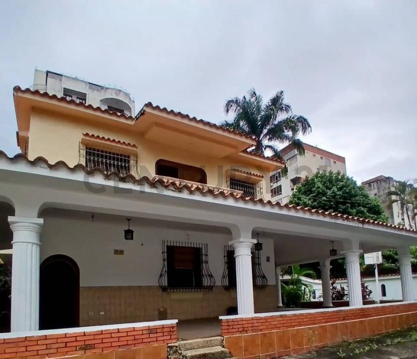 Av Principal Alquiler de Casa Comercial, Valencia, Carabobo 2001, Venezuela