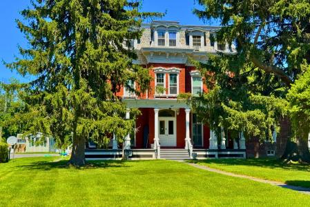 147-151 Grandview Avenue, Catskill, New York 12414, USA