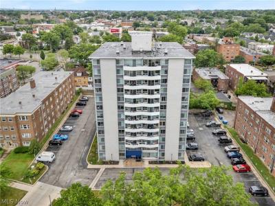 11811 Lake Avenue #703, Lakewood, Ohio 44107, USA