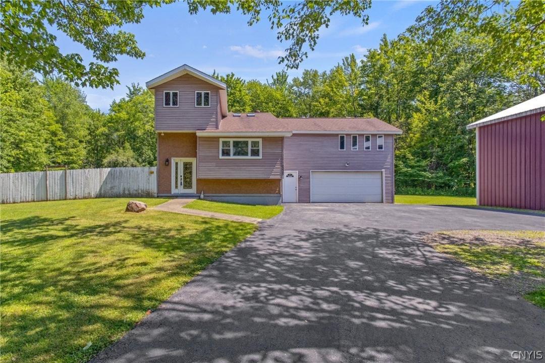 1330 County Route 38, Parish, New York 13131