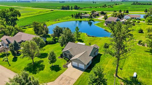 2469 Robbins Ct., Washington, Iowa 52353, USA