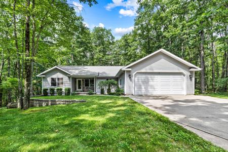 11860 Crossing Deer Court, Roscommon, Michigan 48653, USA