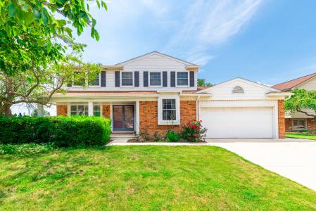 15661 Cumberland Street, Riverview, Michigan 48193, USA