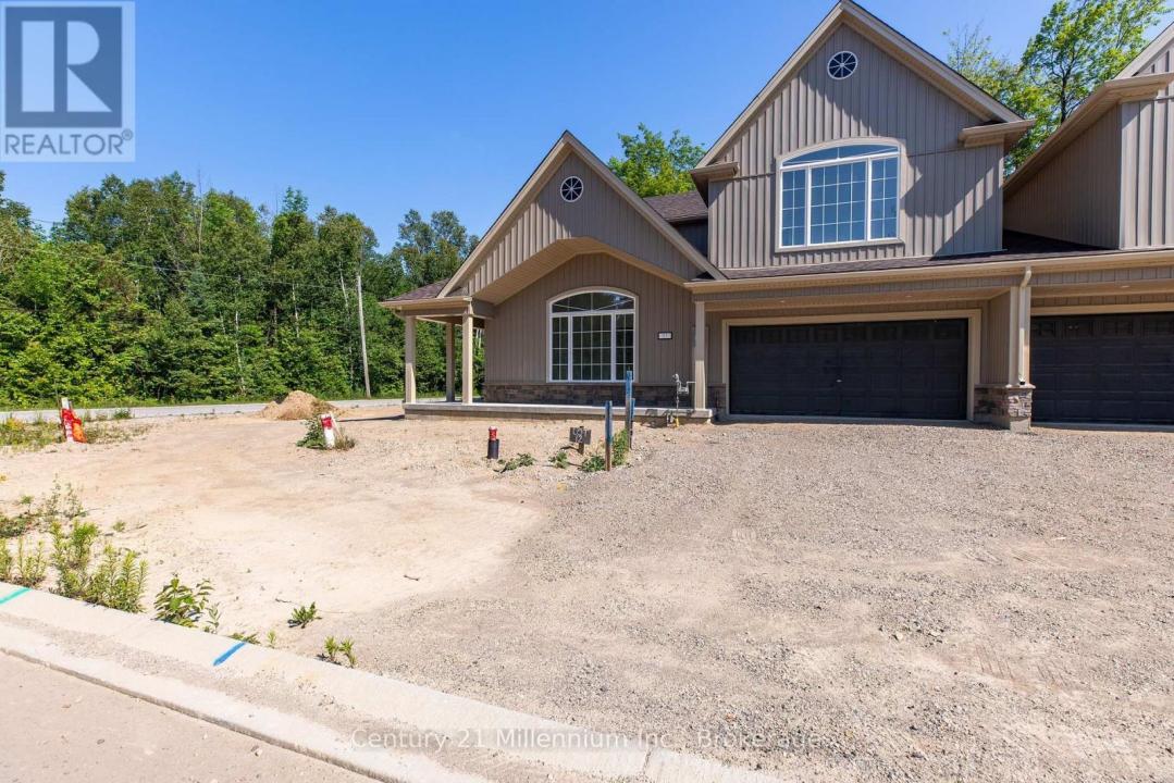 01 STEINWAY STREET, Saugeen Shores, Ontario N0H 1A0, Canada