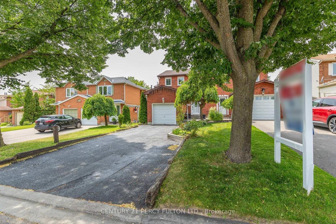 557 COBBLEHILL DRIVE, Oshawa, Ontario L1K 1Y6, Kanada