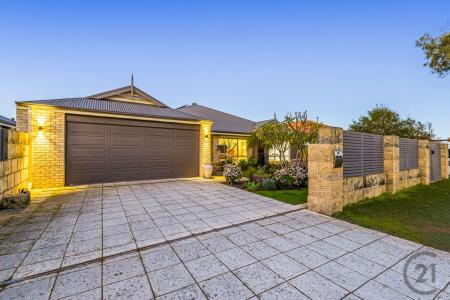 14 Possum Drive, Wannanup, WA 6210, Australia