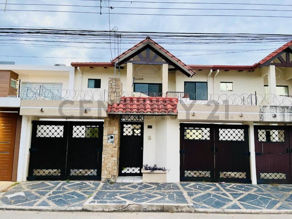 Calle Doctor Jose Santiesteban y Adolfo Roman Hijo 11, Este, Santa Cruz 0000, ボリビア