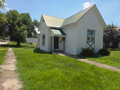113 E Cleveland Street, Monroe City, Missouri 63456, USA