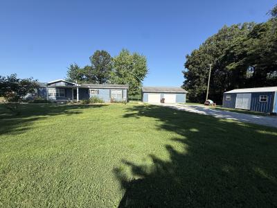 2402 S St Rd 159 , Dugger, Indiana 47848, USA