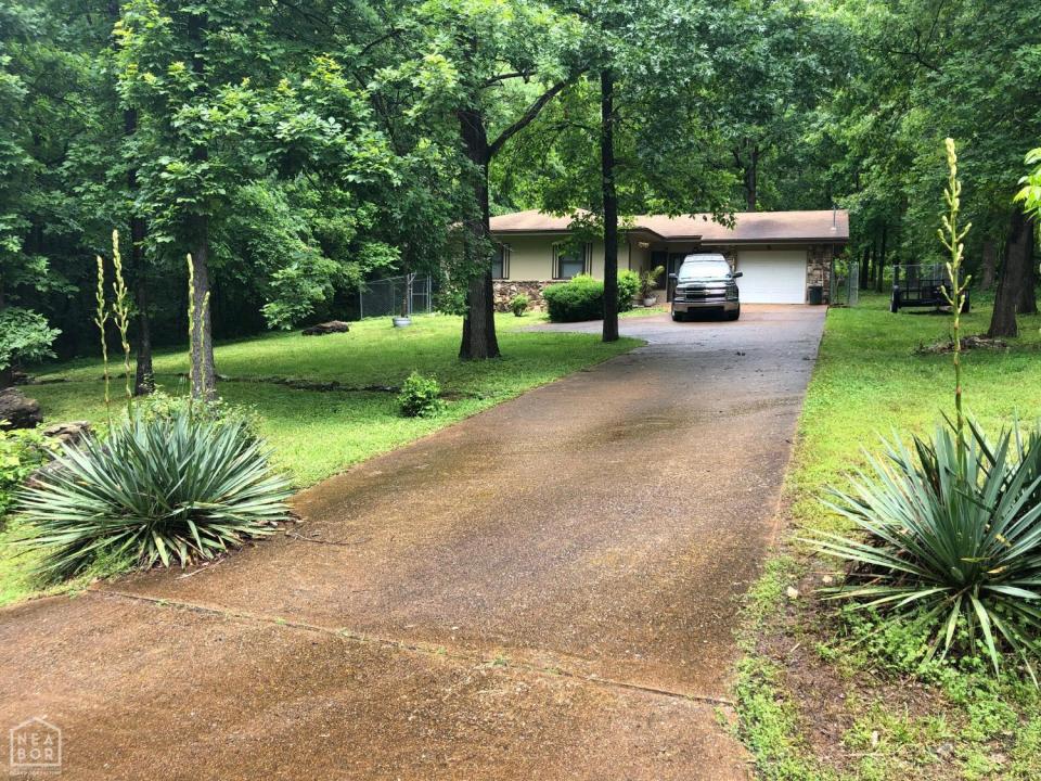 5 N Lakeshore, Cherokee Village, Arkansas 72529, USA