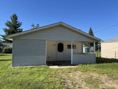 2449 E Third, Prescott, Michigan 48756, États-Unis