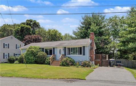 118 Duchess Road, Cumberland, Rhode Island 02864, États-Unis
