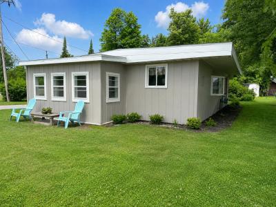 12805 W Shore Drive, Houghton Lake, Michigan 48629, USA