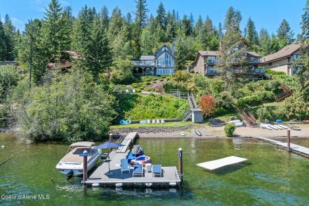 9001 W Forest Shores RD, Coeur D'alene, Idaho 83814, États-Unis