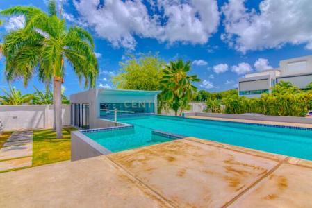 Las Brisas Super 3 Bedroom Waterfront Condo With Boat Dock, Simpson Bay, São Martinho