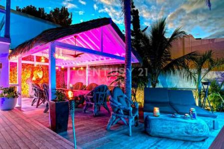 Point Pirouette Waterfront Villa for Sale - Luxury Estate with Private Boat Dock, Point Pirouette, Sint Maarten