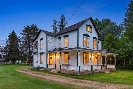 143Z-145Z  Rue St-Louis, Amherst, Quebec J0T 2L0, Kanada