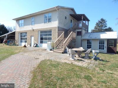 2553 Warm Springs Road, Shenandoah Junction, West Virginia 25442, USA